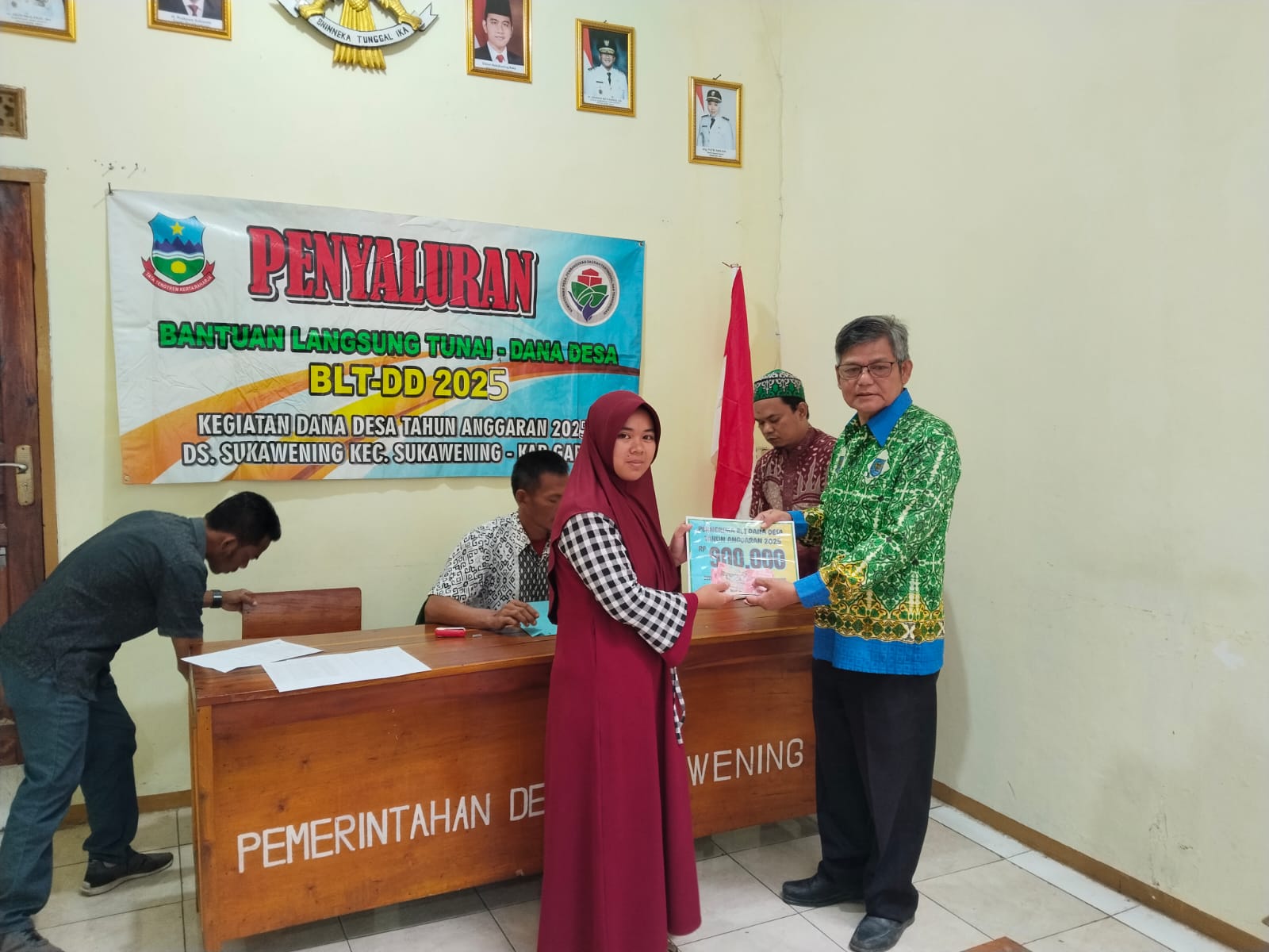BLT Triwulan ke-2.jpg BLT Triwulan ke-2.jpg