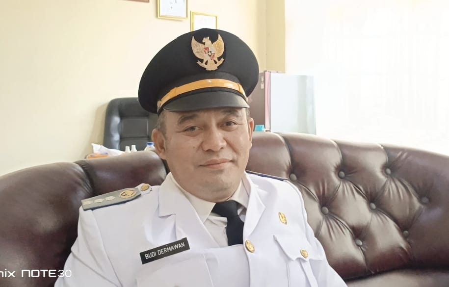 H. Budi Dermawan Camat Cibatu.jpg