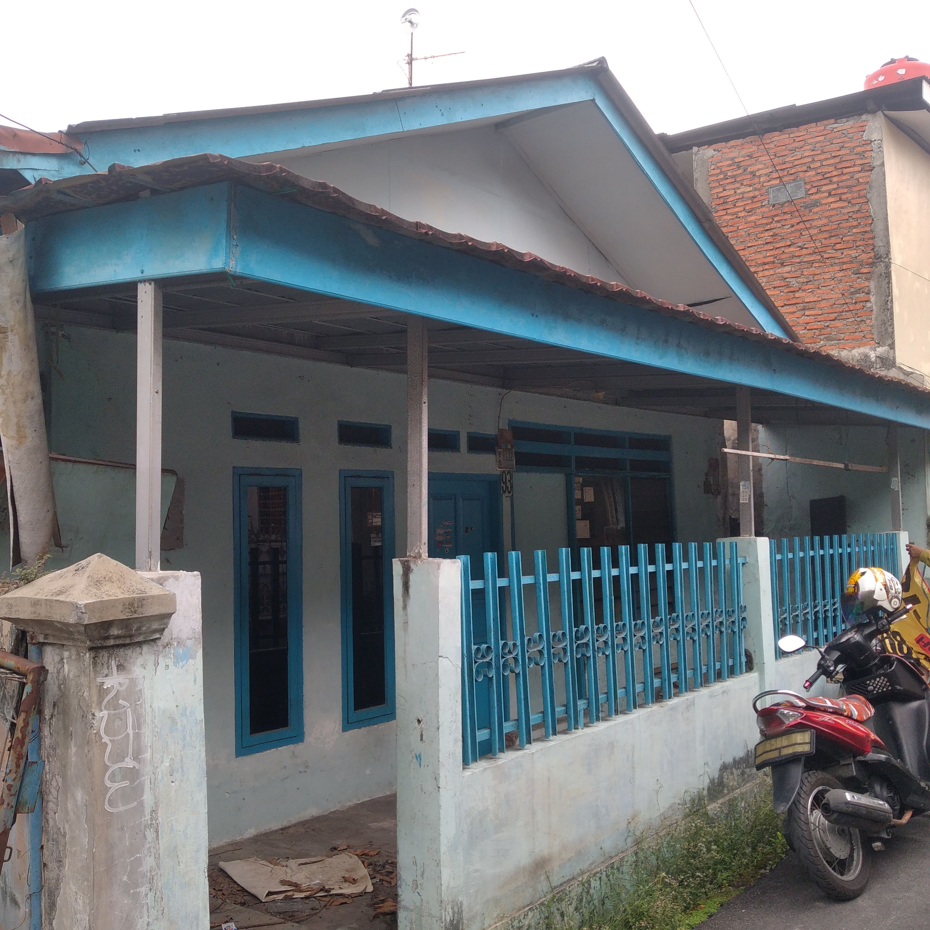 Jual Cepat Rumah Lama Hitung Tanah SHM Akses Mobil Rawamangun Jakarta Timur