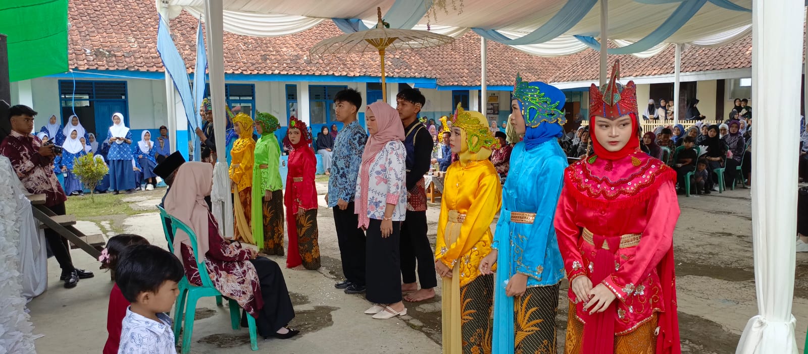 Pelepasan Siswa-siswi SMP dan SMA Al-Madinah (f).jpg