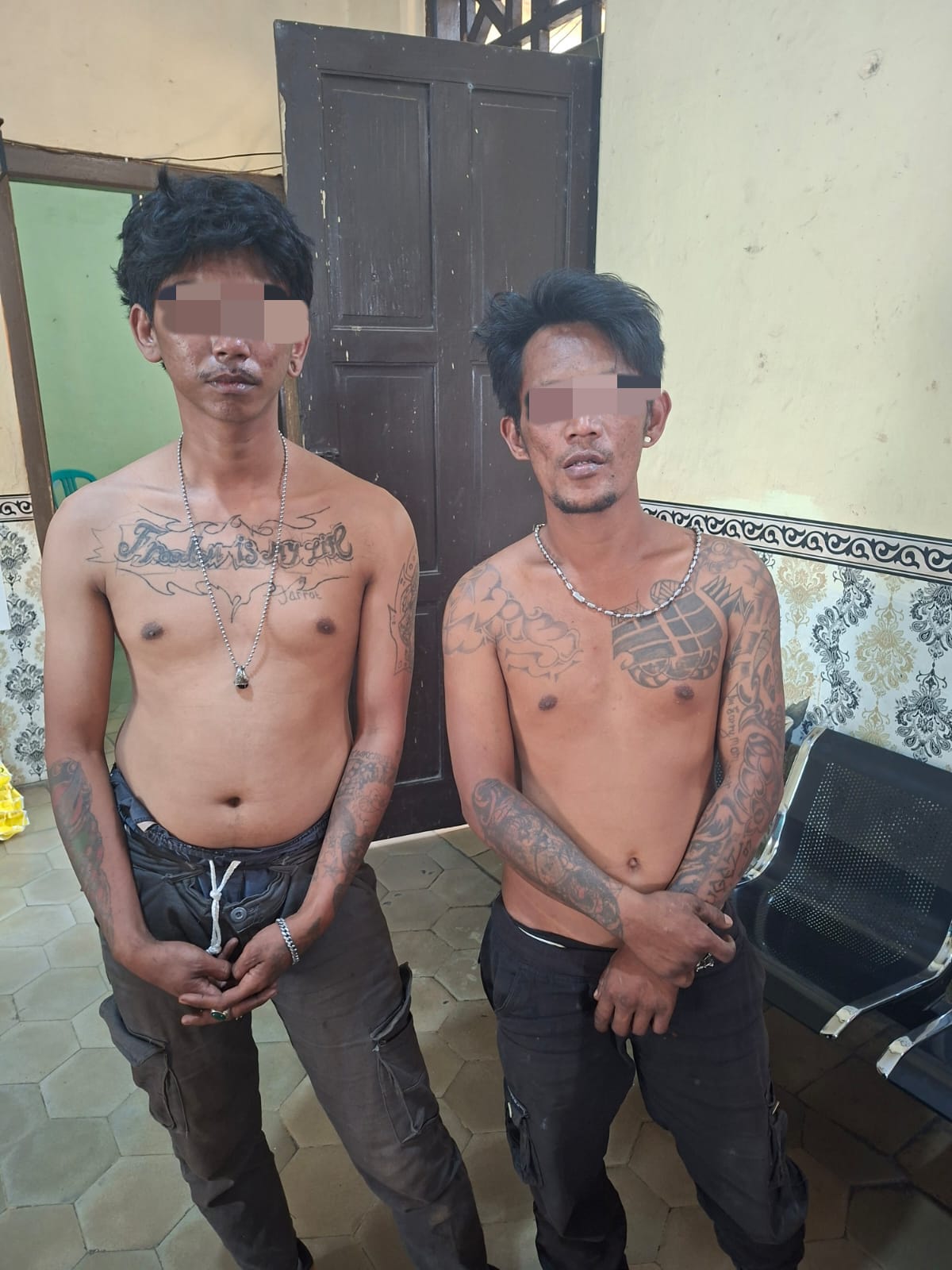 Pemuda Ugal-ugalan (1).jpg Pemuda Ugal-ugalan (1).jpg