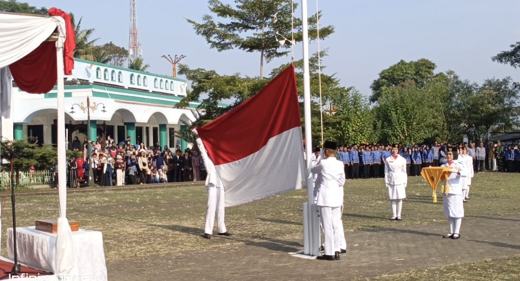 Pengibaran Bendera Merah Putih HUT Ke-80 Kemerdekaan RI.jpg