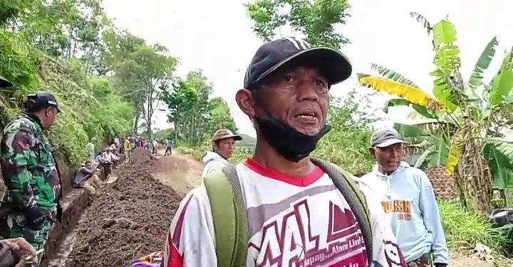 Sahidin, S.Ag Ketua BPD Cigadog.jpg