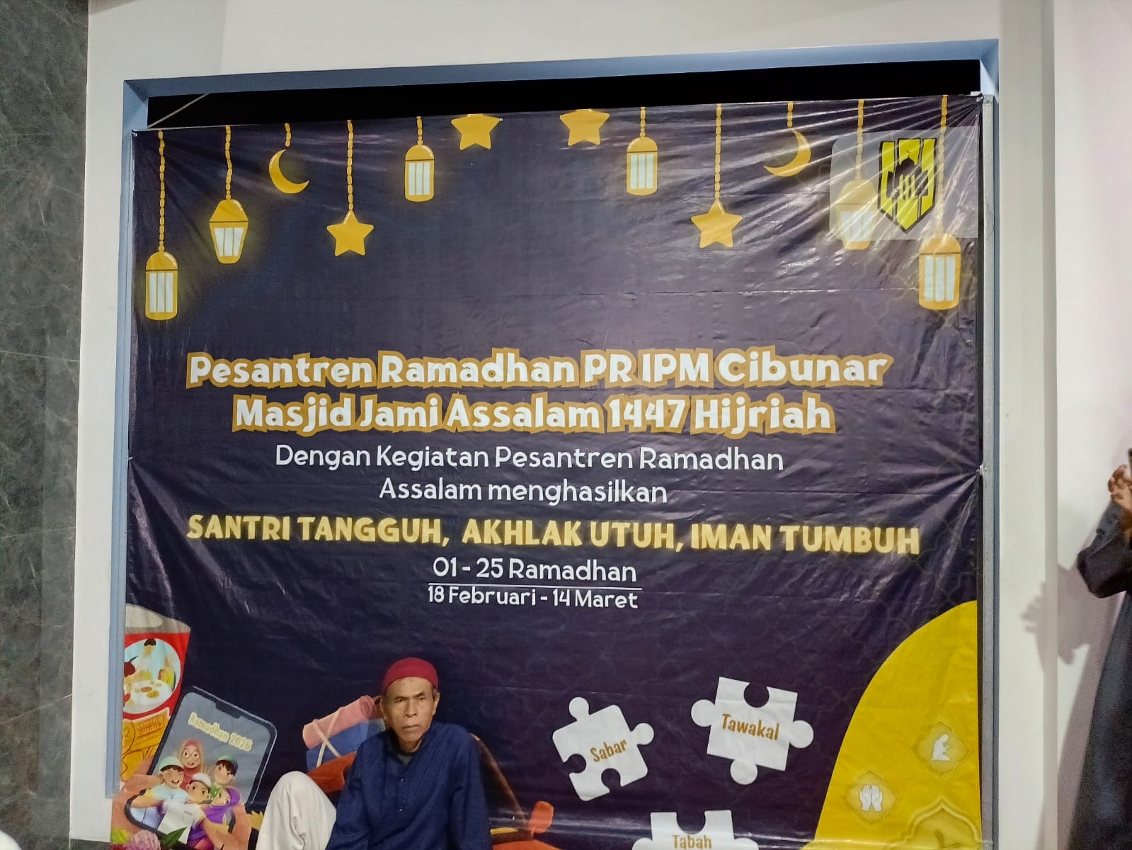 Tarawih (1).jpg Tarawih (1).jpg