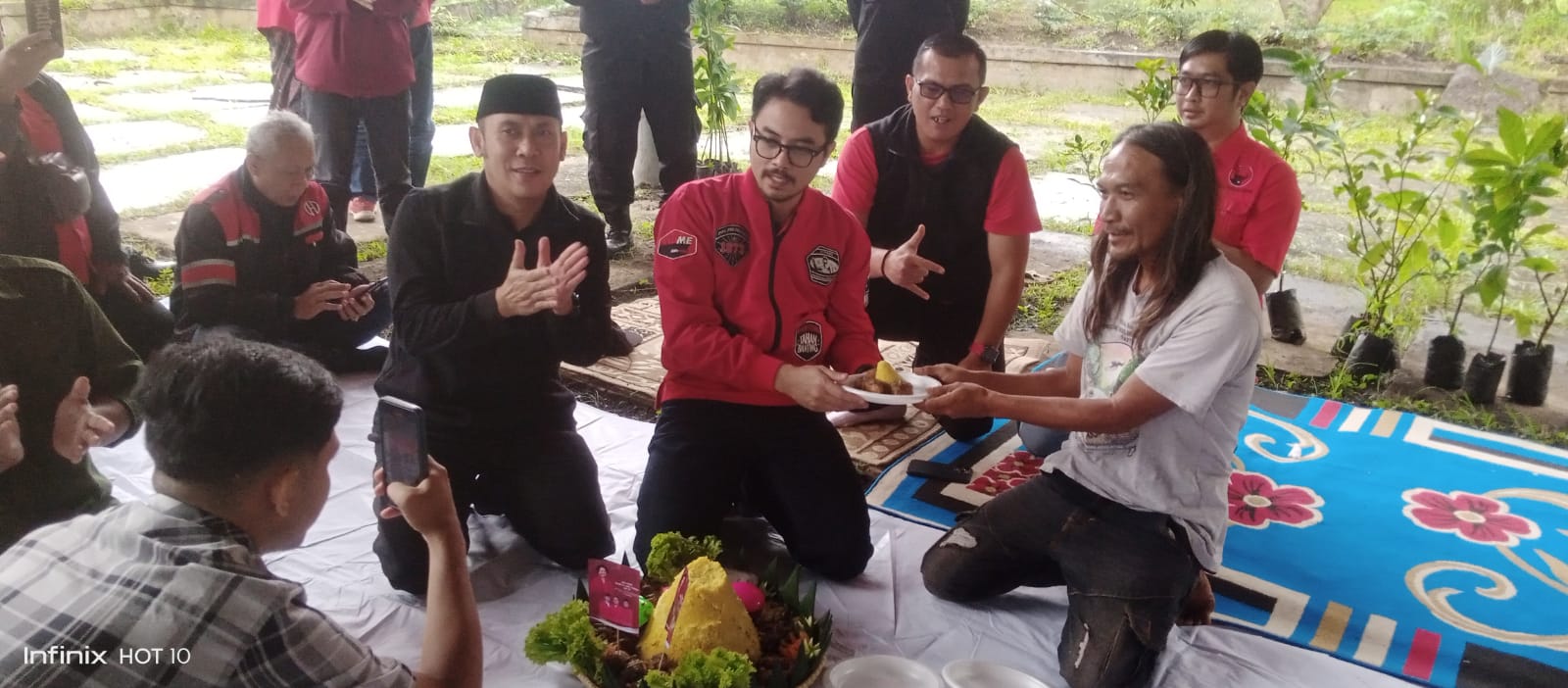 Ultah Megawati ke-79 (2).jpg Ultah Megawati ke-79 (2).jpg