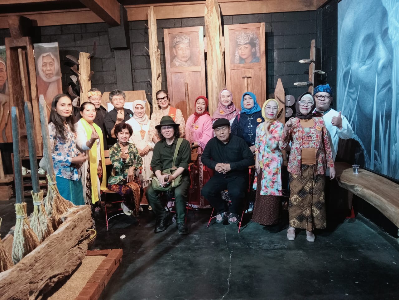 Hadirkan Talk  Show, Podcast di Pameran Drawing 