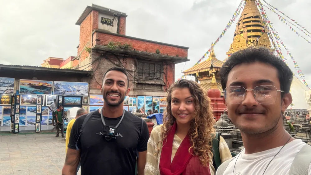 Free Walking Tour Kathmandu guide with travelers