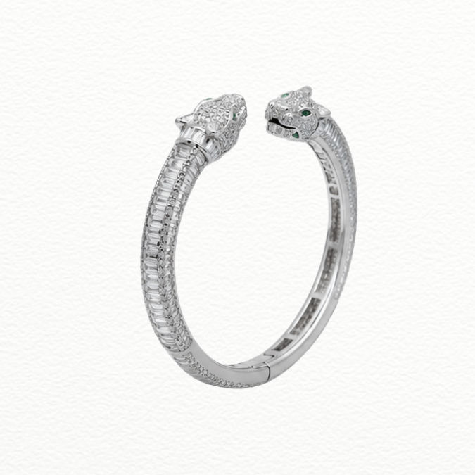 Silver Bracelet Sterling Silver Dual Panther Head Open Cuff Bangle With Zirconia & Emerald-Green Accents - ABR62285 close-up view