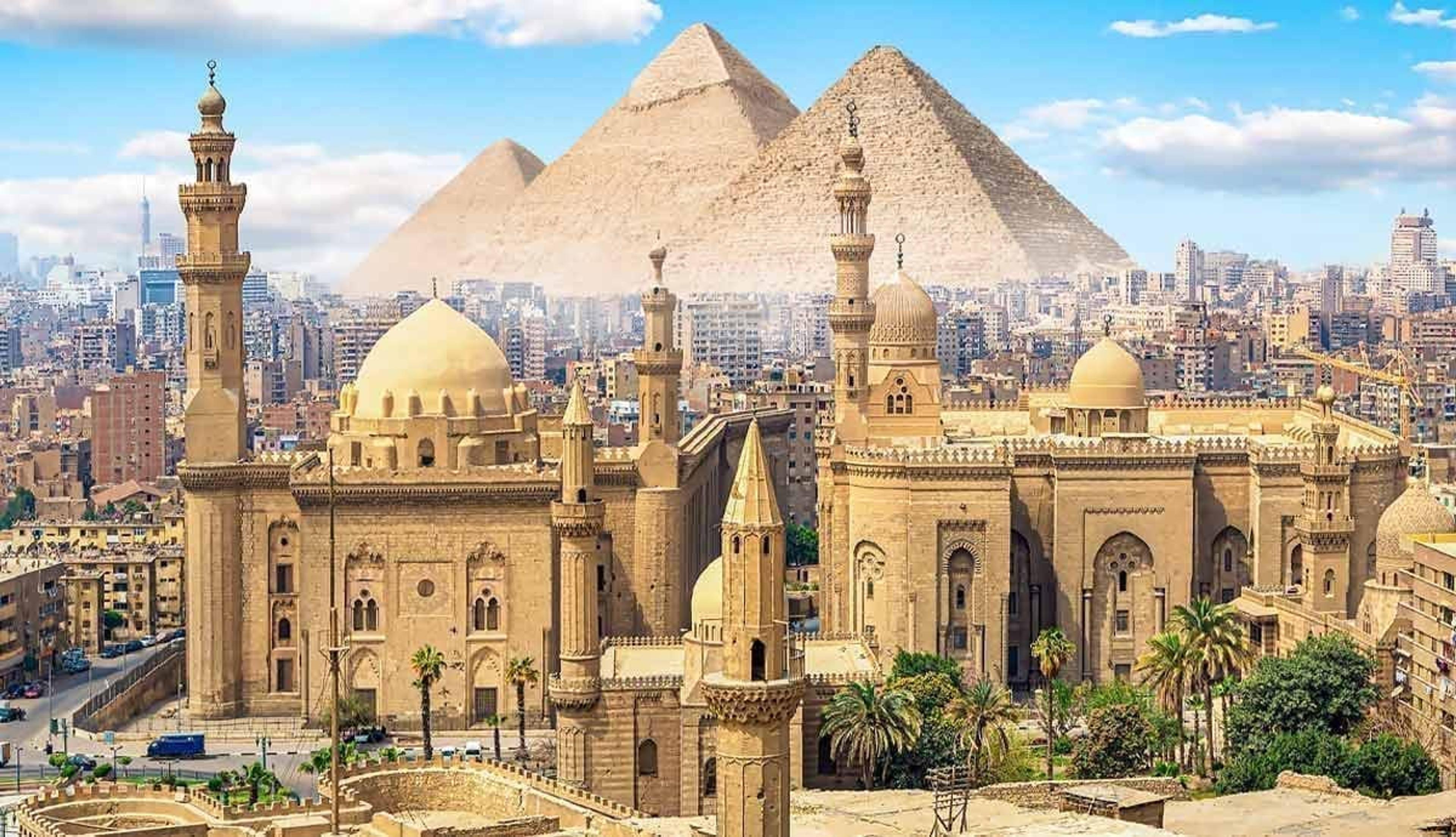 Cairo Egypt - Pyramids and Ancient Wonders