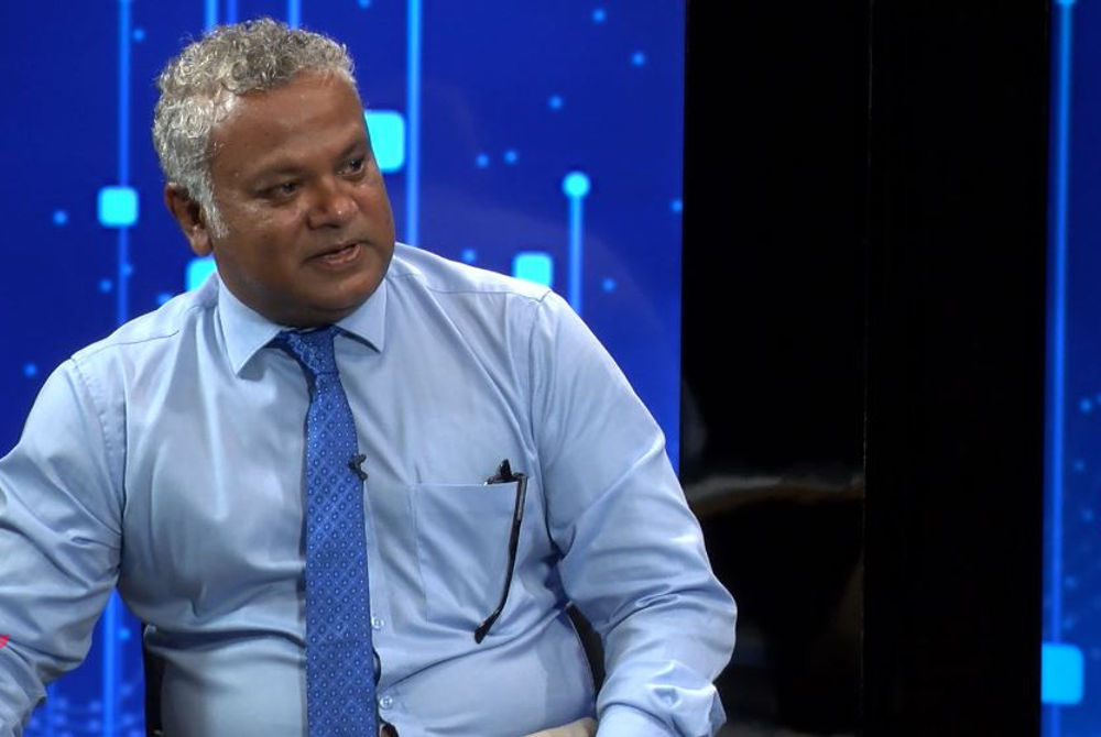 ހުޅުމާލެ ދާއިރާގެ މެމްބަރު އަލީ ނިޔާޒު ރާއްޖެ ޓީވީގެ ފަލަސުރުހީ ޕްރޮގްރާމުގައި