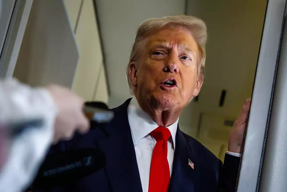 އެމެރިކާގެ ރައީސް ޑޮނަލްޑް ޓްރަމްޕް