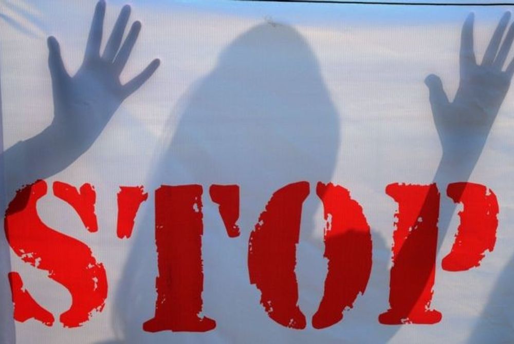 ކުޑަކުދިންނަށް ކުރާ ޖިންސީ ގޯނާ، އަދި ޖިންސީ އަނިޔާއާ ދެކޮޅަށް ހިންގި ހަރަކާތެއްގެ ޕޯސްޓަރެއް