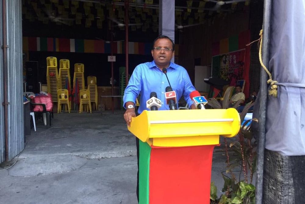 ކިނބިދޫ ދާއިރާގެ ރައްޔިތުންގެ މަޖިލީހުގެ މެމްބަރު އަބްދުﷲ ރިޔާޒު