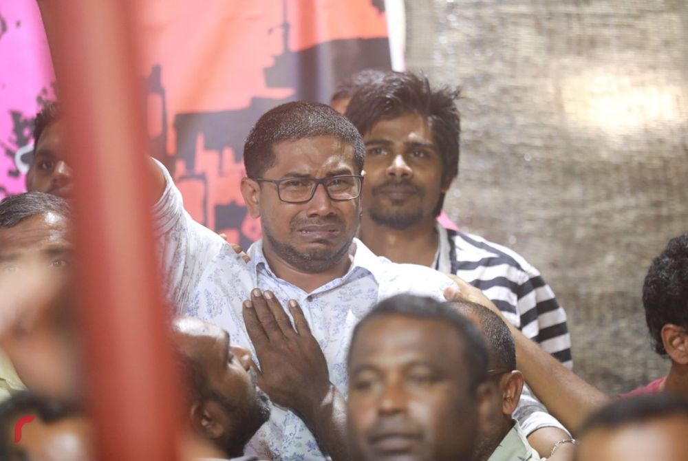 ރައްޔިތުން އުފަލުން ރޮވިފައި