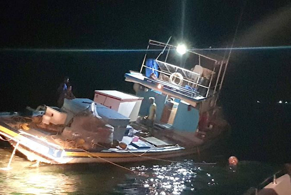 Boat named \'Galaxy\' runs aground coral reef