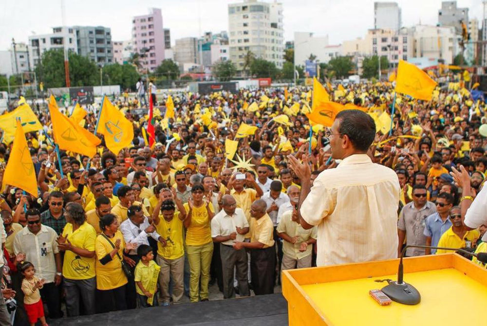 އެމްޑީޕީގެ އެއްވުމެއްގެ ތެރެއިން:- އެ ޕާޓީން މިއަހަރު ފާހަގަ ކުރަނީ 13 ވަނަ އަހަރީ ދުވަސް