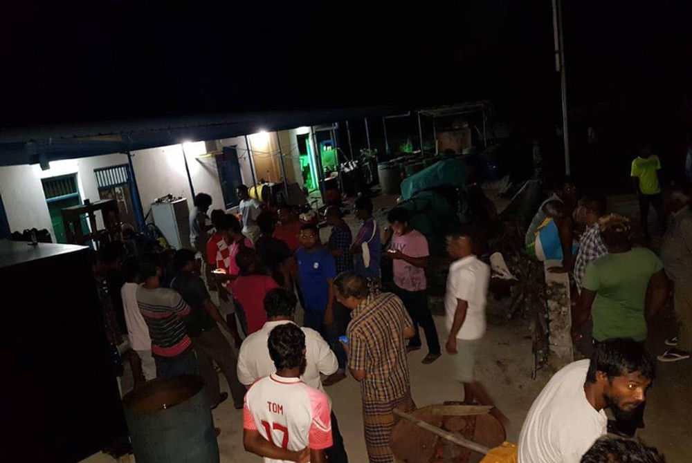 Residents protest in Maamendhoo due to recurring blackouts