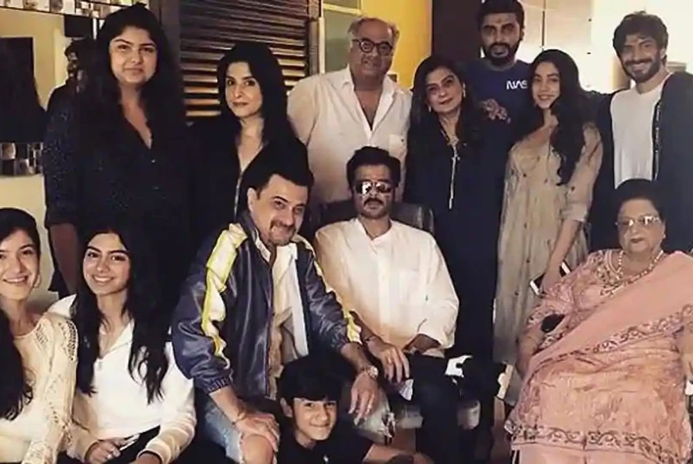 ކަޕޫރު އާއިލާ ރަކްޝާބަންދަން ފާހަގަ ކުރަނީ