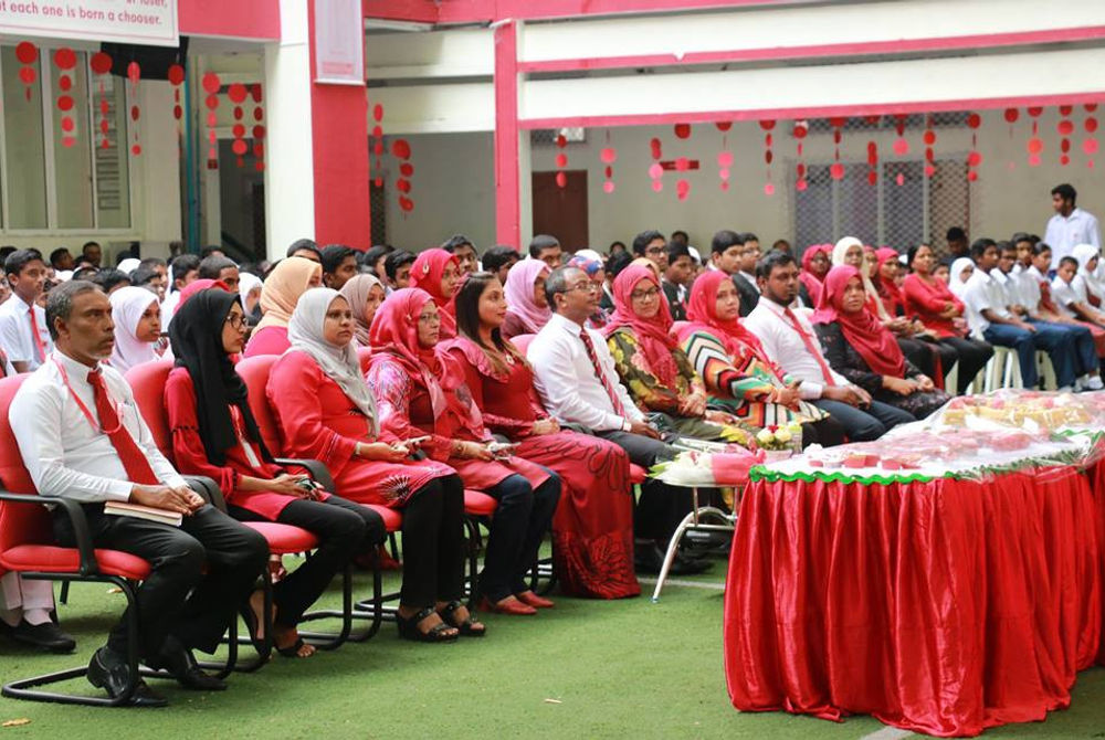 އިސްކަންދަރު ސްކޫލްގައި ކިޔަވައިދެއްވާ ޓީޗަރުންތަކެއް