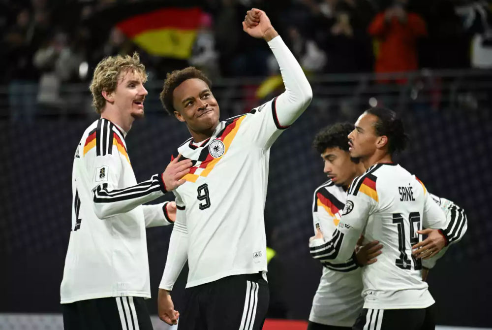 ޖަރުމަނުން ވަނީ 2014 ވަނަ އަހަރުގެ ވޯލްޑްކަޕް ވެސް ކާމިޔާބުކޮށްފަ