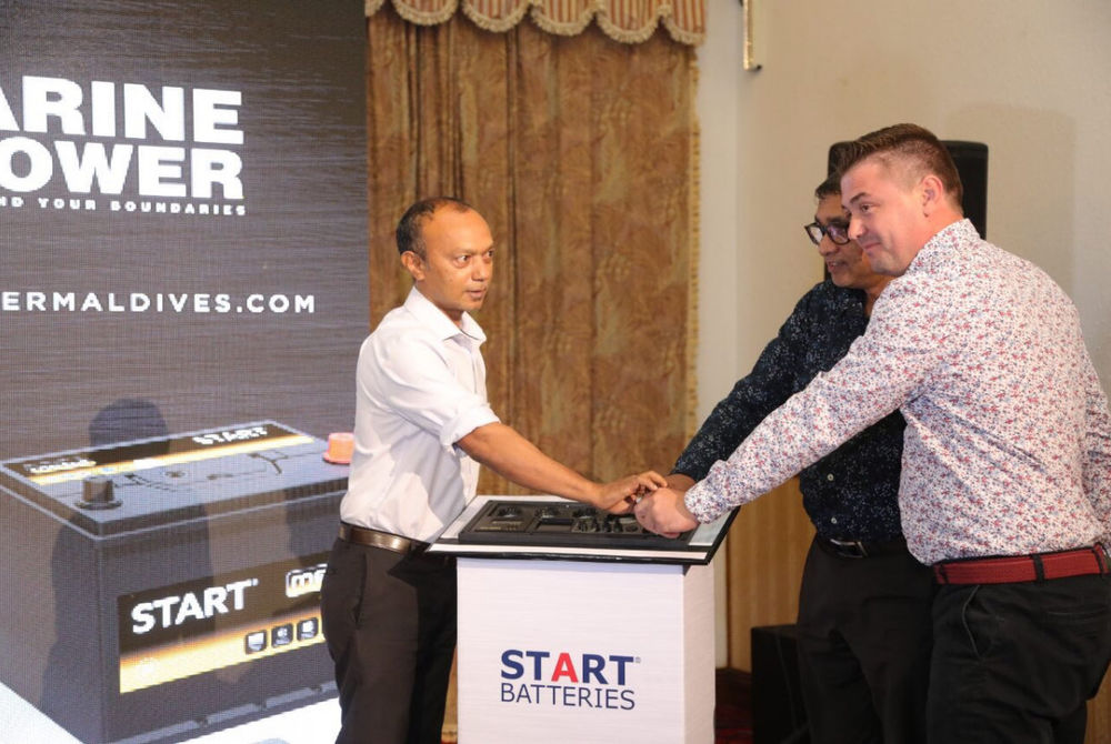 މެރިން ޕަވަރ މޯލްޑިވްސް ޕްރައިވެޓް ލިމިޓެޑުން އެތެރެކޮށް ވިއްކާ، މި ބެޓަރި ރަސްމީކޮށް ތައާރަފުކުރުމުގެ ތެރެއިން