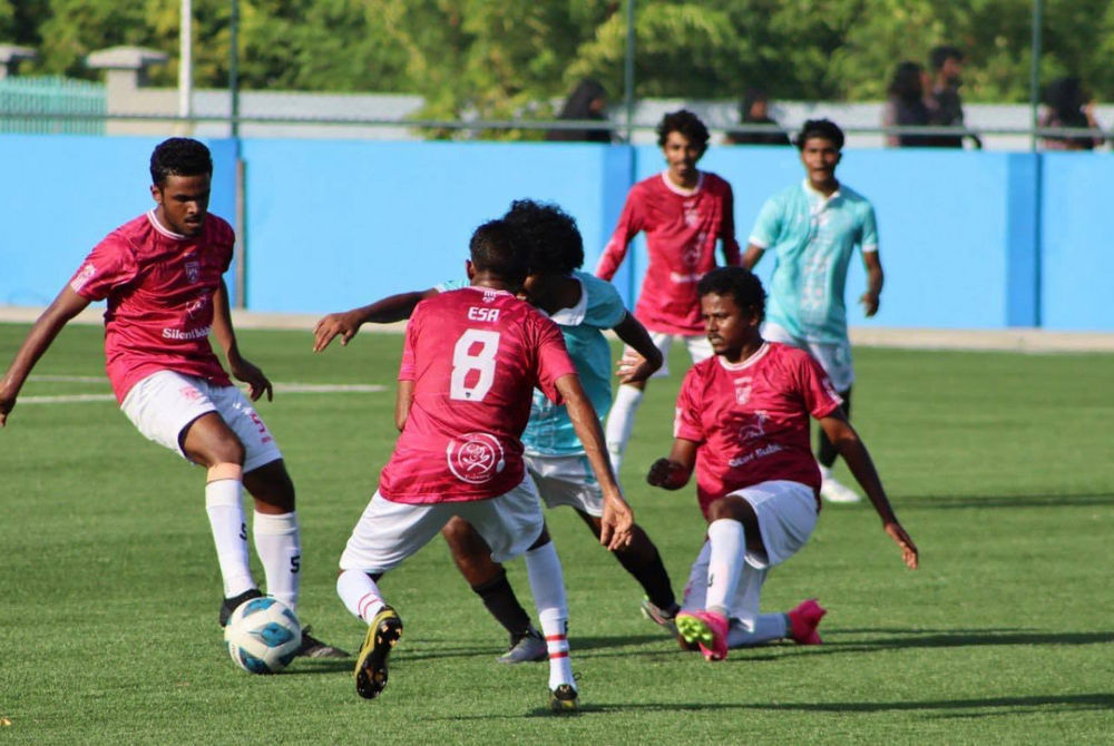 ރައްޒާގުބެ މެމޯރިއަލް ކަޕްގެ ތެރެއިން