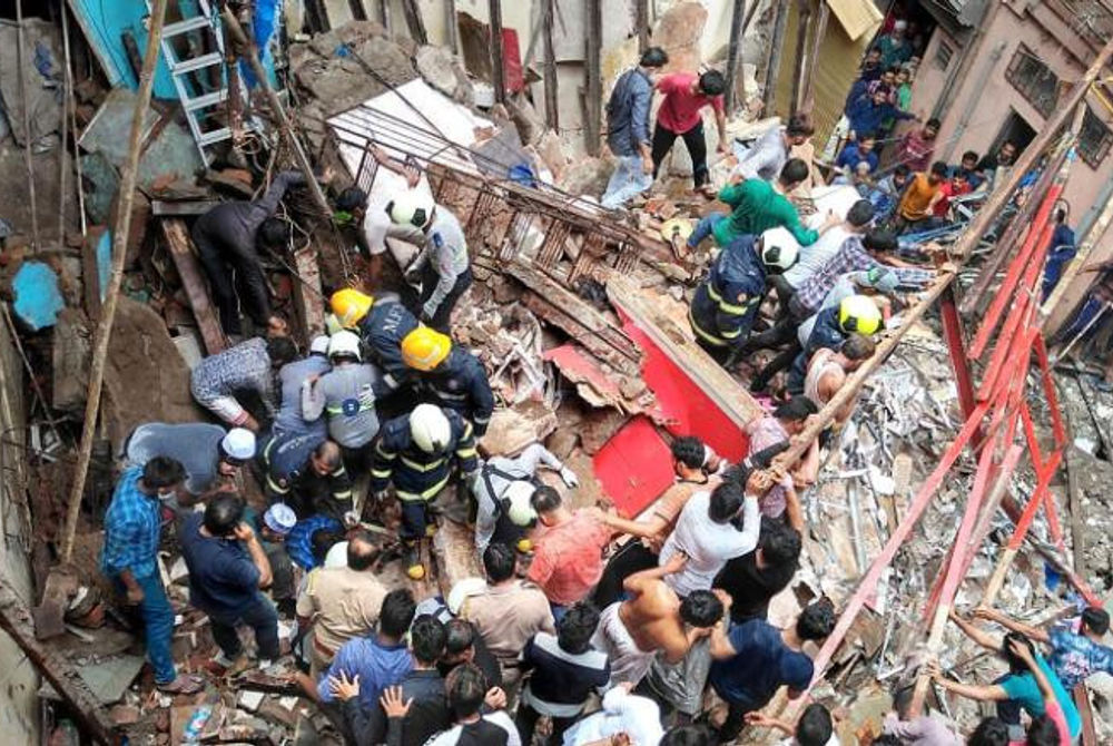 އިމާރާތް ވެއްޓުމުގެ ހާދިސާގައި 50 ވުރެގިނަ މީހުން ތާށިވެފައިވާ ކަމަށް އޮފިޝަލުން ވަނީ ބުނެފަ