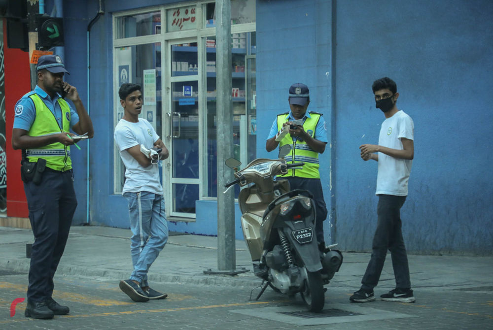 މާލެ ސަރަހައްދުގައި ކާފިއު ހިންގުން