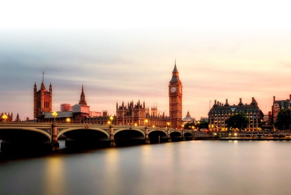 ލަންޑަނަށް ދަތުރު ކުރުމުގެ ފުރުސަތު