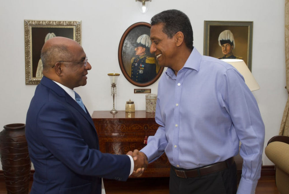 ސީޝެލްގެ ރައީސާއެކު މިނިސްޓަރ އަބްދުﷲ ޝާހިދު