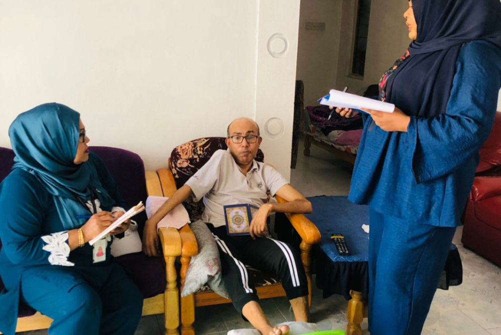 އައްޑޫ ސިޓީގައި "ހާލު ކިހިނެއް" ޕްރޮގްރާމްގެ ދަށުން ގެއަކަށް ޒިޔާރަތް ކުރަނީ