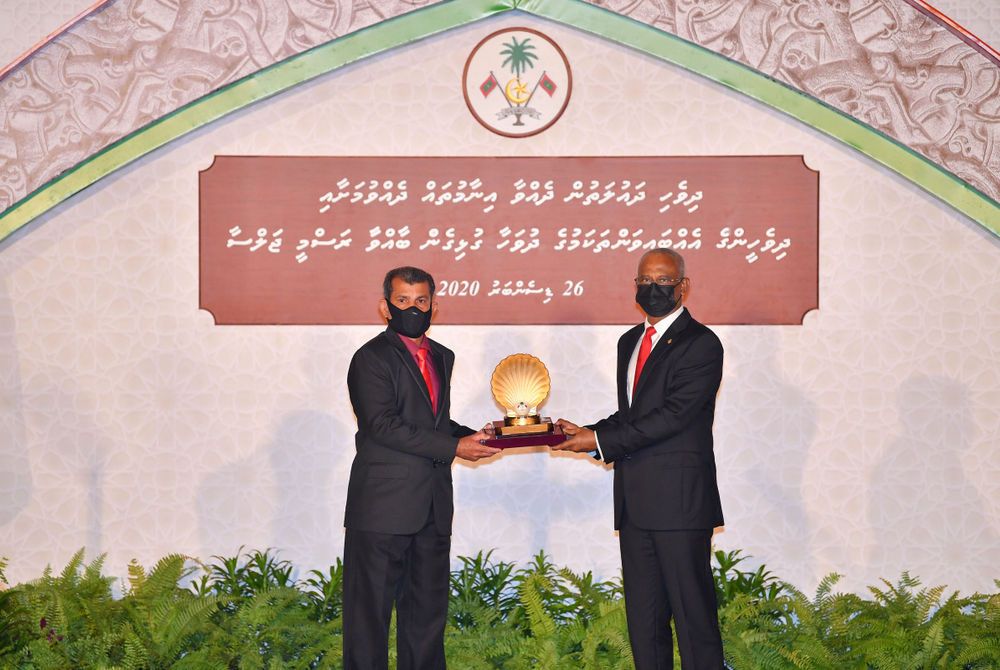 ޤައުމީ އިނާމް ދިނުމުގެ ރަސްމިއްޔާތެއްގައި ރައީސް އިނާމް ދެއްވަނީ