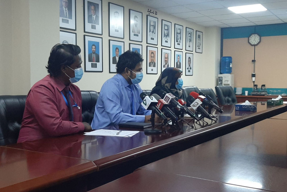 ފިނޭންސް މިނިސްޓްރީގެ އޮފިޝަލުން ހޯމަ ދުވަހު ނޫސްވެރިންނަށް މައުލޫމާތު ދެނީ- ފިނޭންސް މިނިސްޓްރީން ވަނީ ސިންގަލް ވިންޑޯ މަޝްރޫއުގެ ކަންކަން ހިނގި ގޮތް ނޫސްވެރިންނަށް ސާފުކޮށްދީފައި