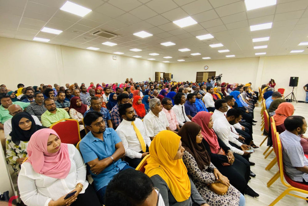 އައްޑޫސިޓީ ކެނޑިޑޭޓުންގެ ނަންތައް ތަރުތީބު ކުރުމާއި ގުރުއަތު ނެގުމަށް ބޭއްވި ރަސްމިއްޔާތު