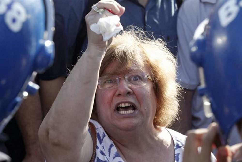 ގެޒީ ޕާކްގެ ހިމާޔަތުގައި ފެށުނު މުޒާހަރާތައް ފަހުން ބަދަލުވެގެން ގޮސްފައިވަނީ ސަރުކާރާ ދެކޮޅަށް ޝުއޫރުފާޅުކުރި މުޒާހަރާތަކަކަށް