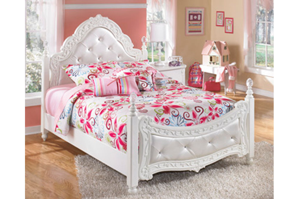 Exquisite Full Poster Bed