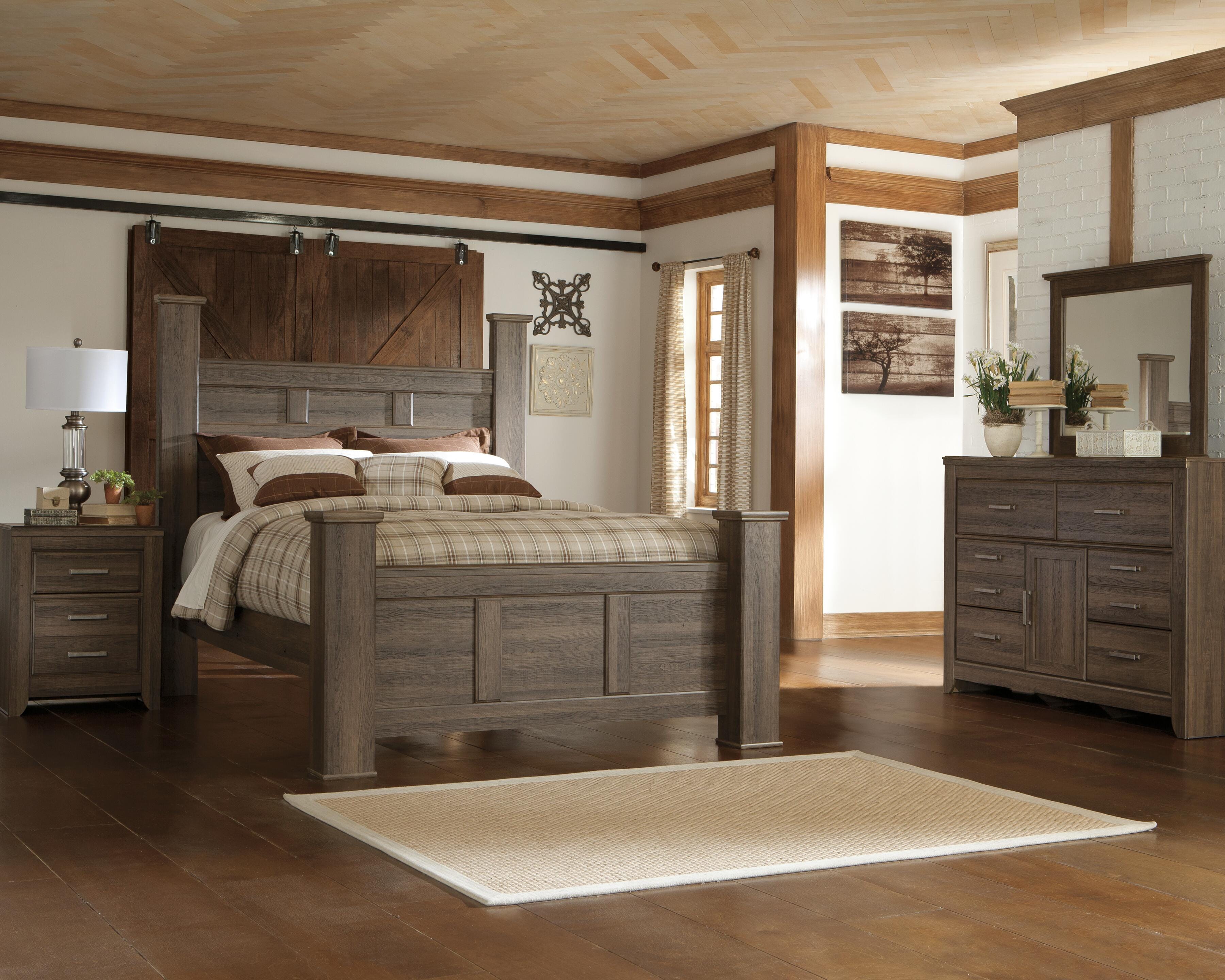Rent-To-Own Signature Design by Ashley Juararo Queen Poster Bed