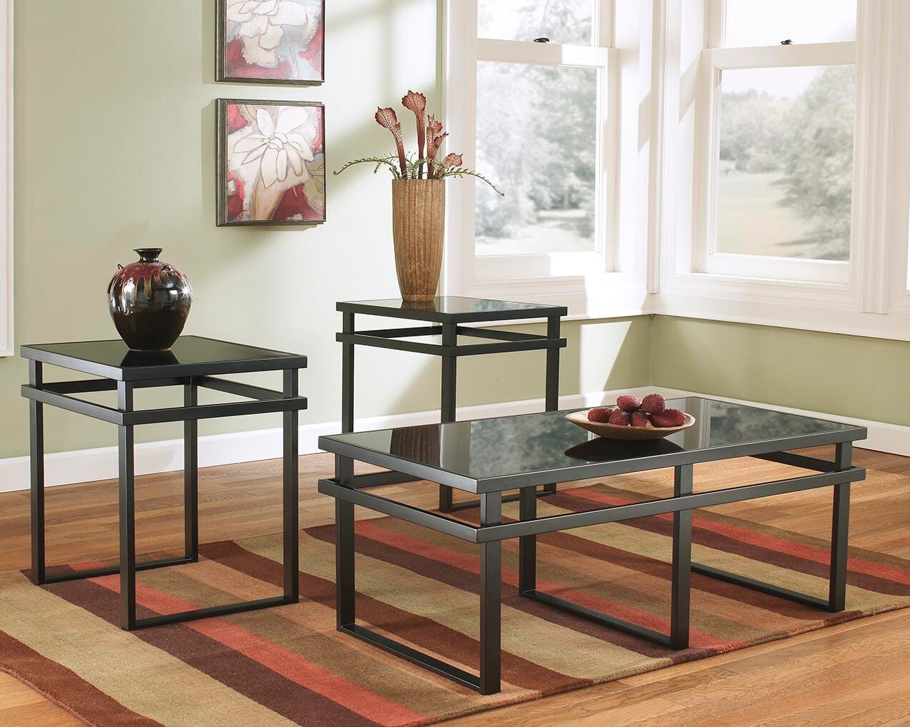 Rent-To-Own Signature Design by Ashley Laney Table (Set of 3