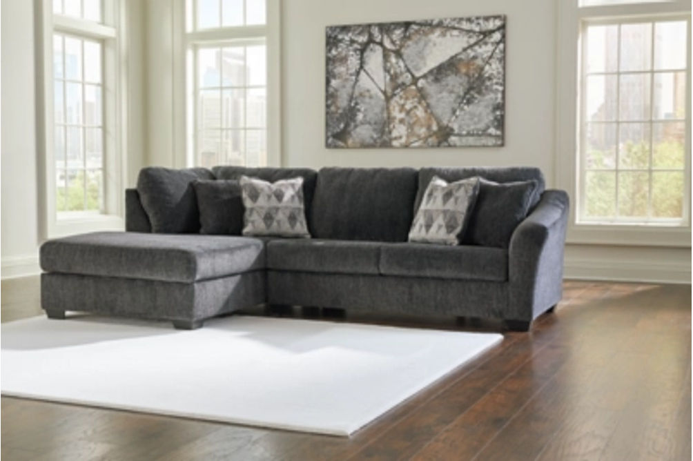 Signature Design by Ashley Biddeford 2-Piece Sectional with Chaise-Ebony