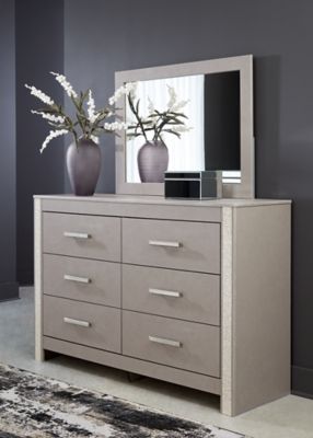 Rent-To-Own Signature Design by Ashley Surancha Queen Panel Bed