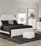 Gerridan King Panel Bed, Dresser, Mirror, Chest and 2 Nightstands-White/Gray