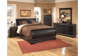 Signature Design by Ashley Huey Vineyard Queen Sleigh Bed, Dresser, Mirror, Ch