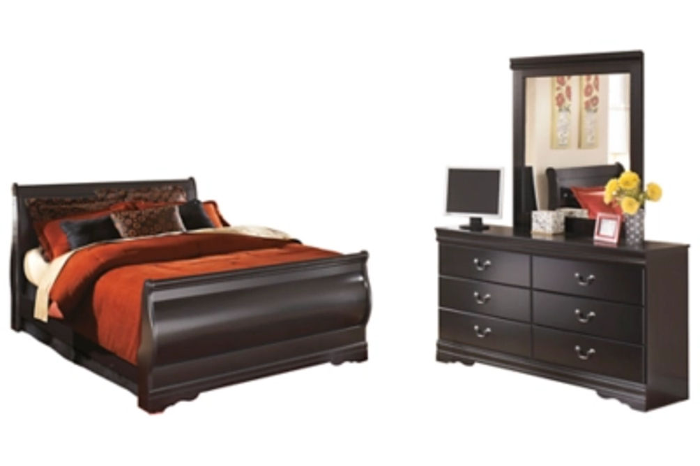 Huey Vineyard Queen Sleigh Bed with Dresser and Mirror-Black