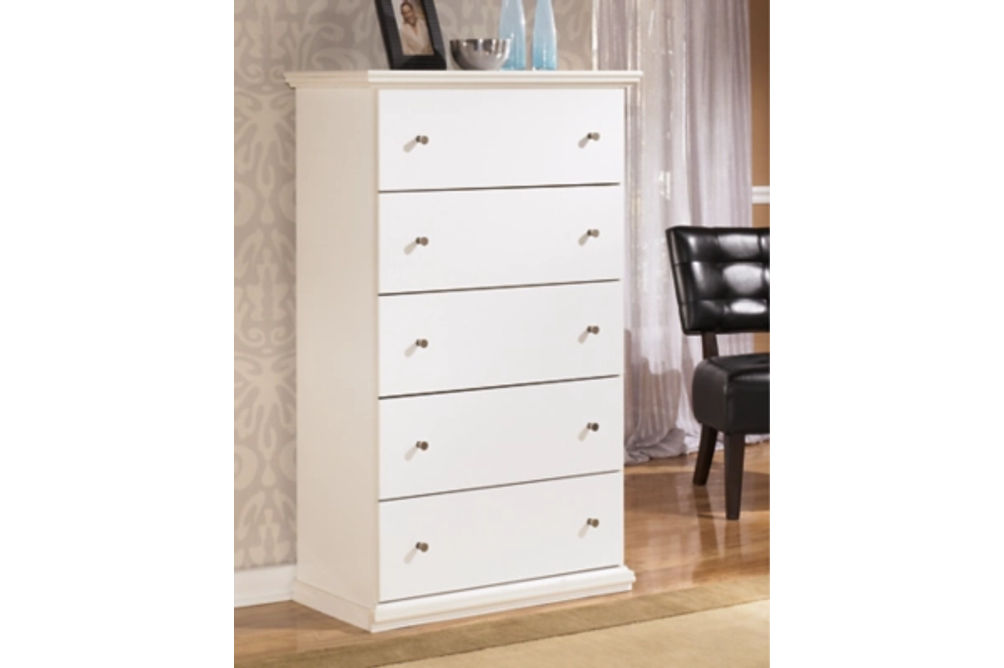 Bostwick Shoals Queen Panel Bed, Chest and 2 Nightstands-White