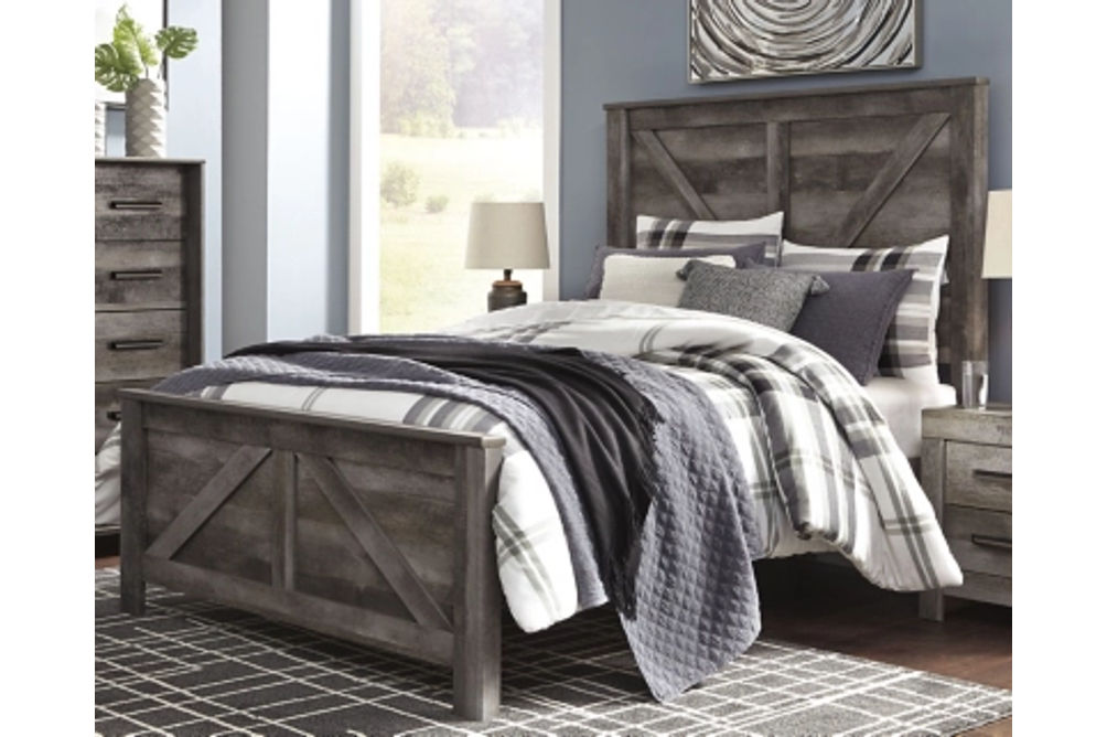 Wynnlow Queen Crossbuck Panel Bed, Chest and Nightstand-Gray