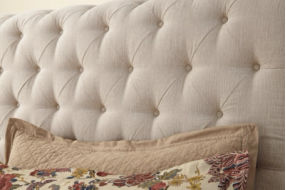 Signature Design by Ashley Willenburg King Upholstered Sleigh Bed-Linen