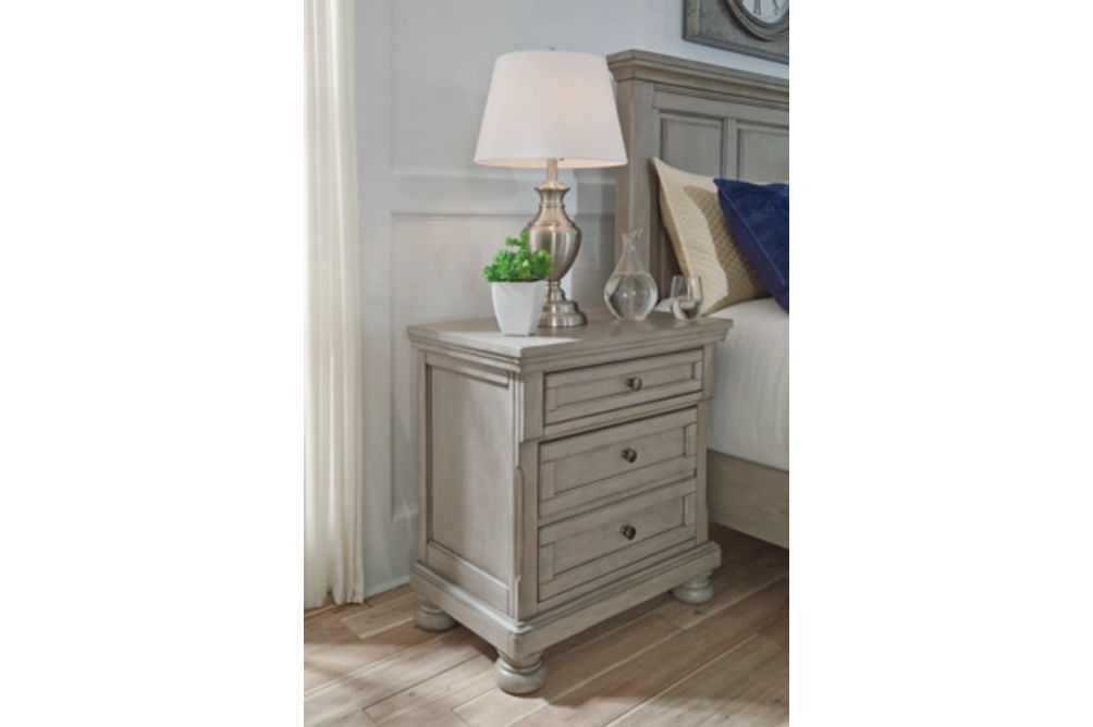 Signature Design by Ashley Lettner Queen Panel Bed, Dresser, and Nightstand-Li