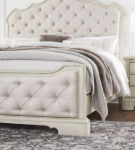 Signature Design by Ashley Arlendyne California King Upholstered Bed