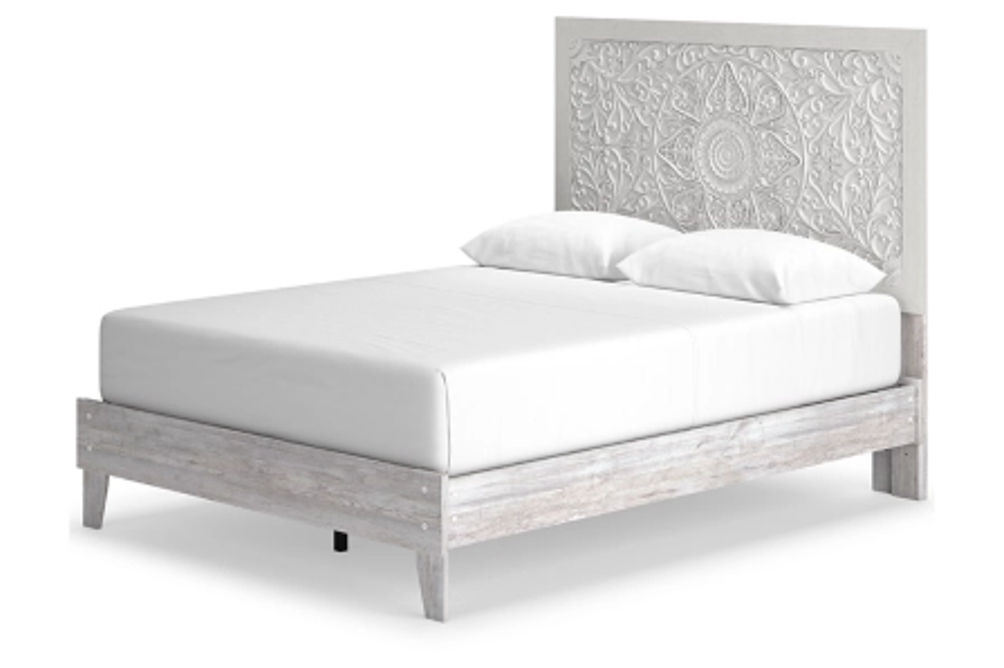 Signature Design by Ashley Paxberry Queen Panel Platform Bed-Whitewash