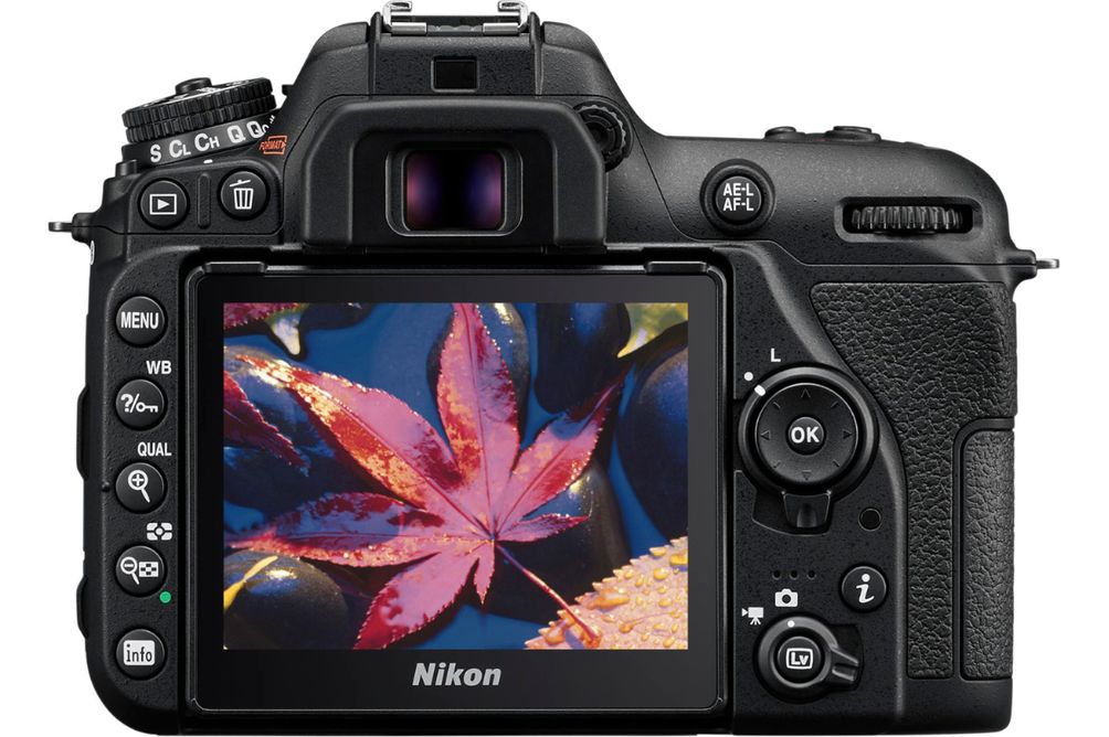 Nikon - D7500 DSLR 4K Video Camera (Body Only) - Black